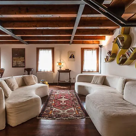 Apartment Frari *